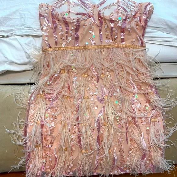 Bella Barnet Feather & Sequins dress! - Picture 6 of 7